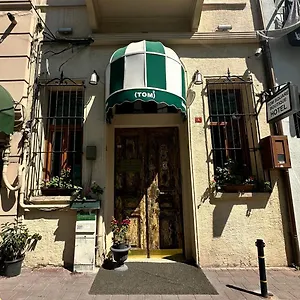 Tom Square Boutique Hotel